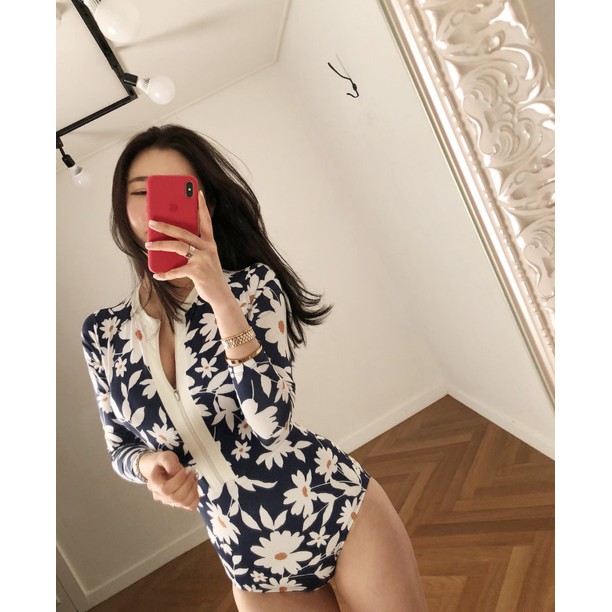 [Sẵn] Bikini liền tay dài họa tiết Cúc Họa Mi