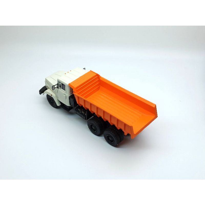 Mô hình xe Kraz 6510