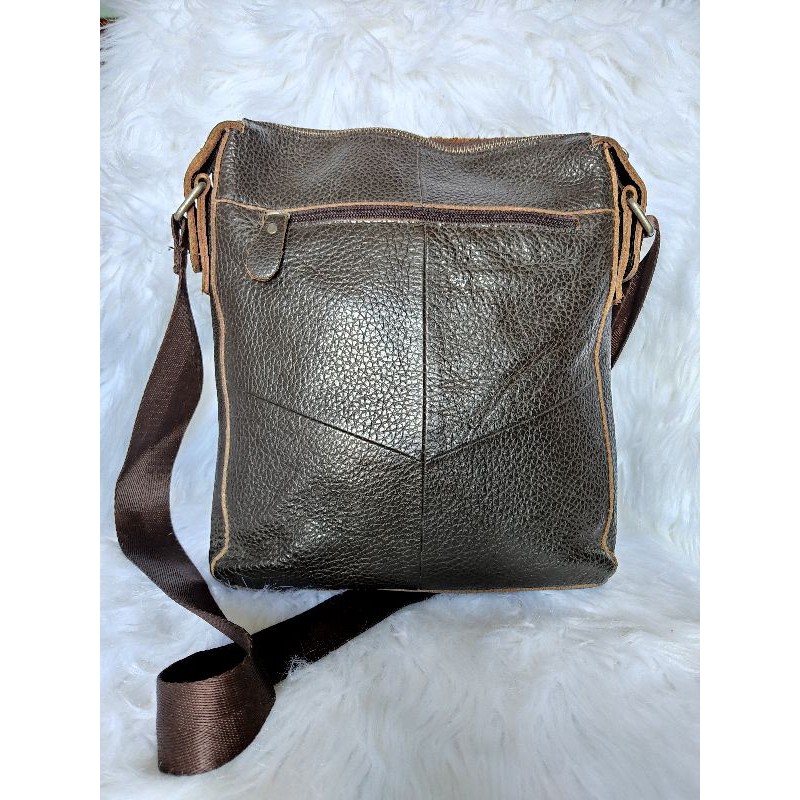 Túi đeo chéo da bò