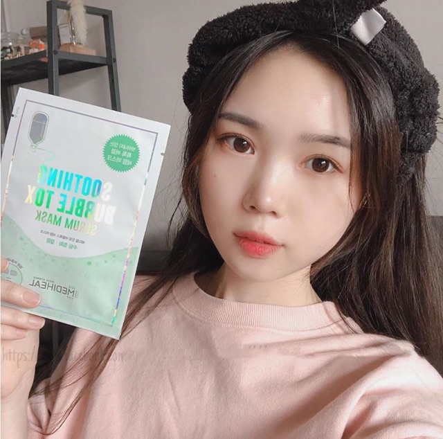 Mặt nạ thải độc trắng da MEDIHEAL BUBBLE TOX SERUM MASK