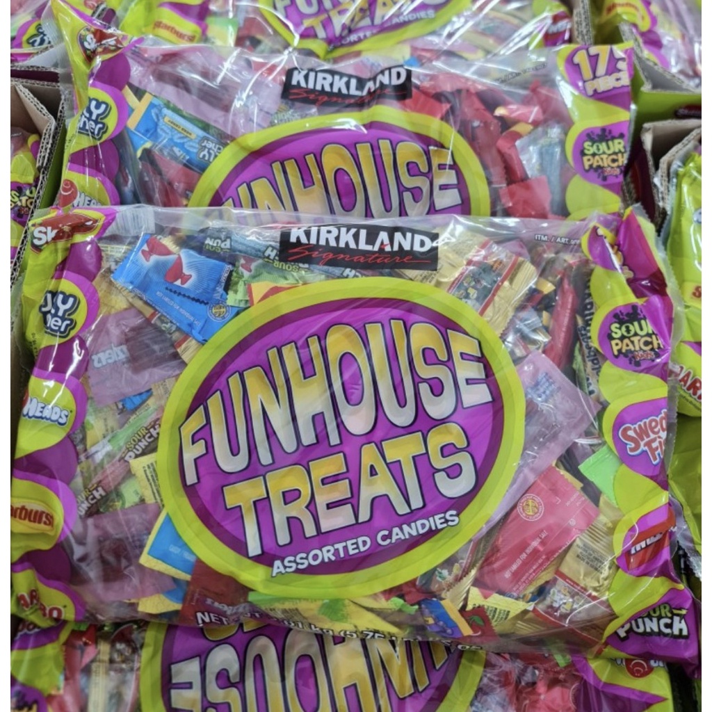 Kẹo Mỹ Kirkland Signature Funhouse Treats Assorted Candies 2.61kg