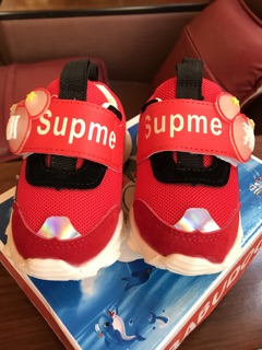 Giày thể thao supreme cho bé