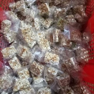 Cốm đậu phộng Sầu riêng, lá dứa Cái Bè