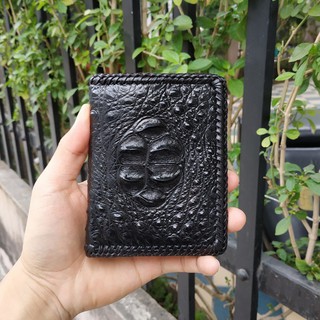 Bóp nam dáng đứng gù cá sấu