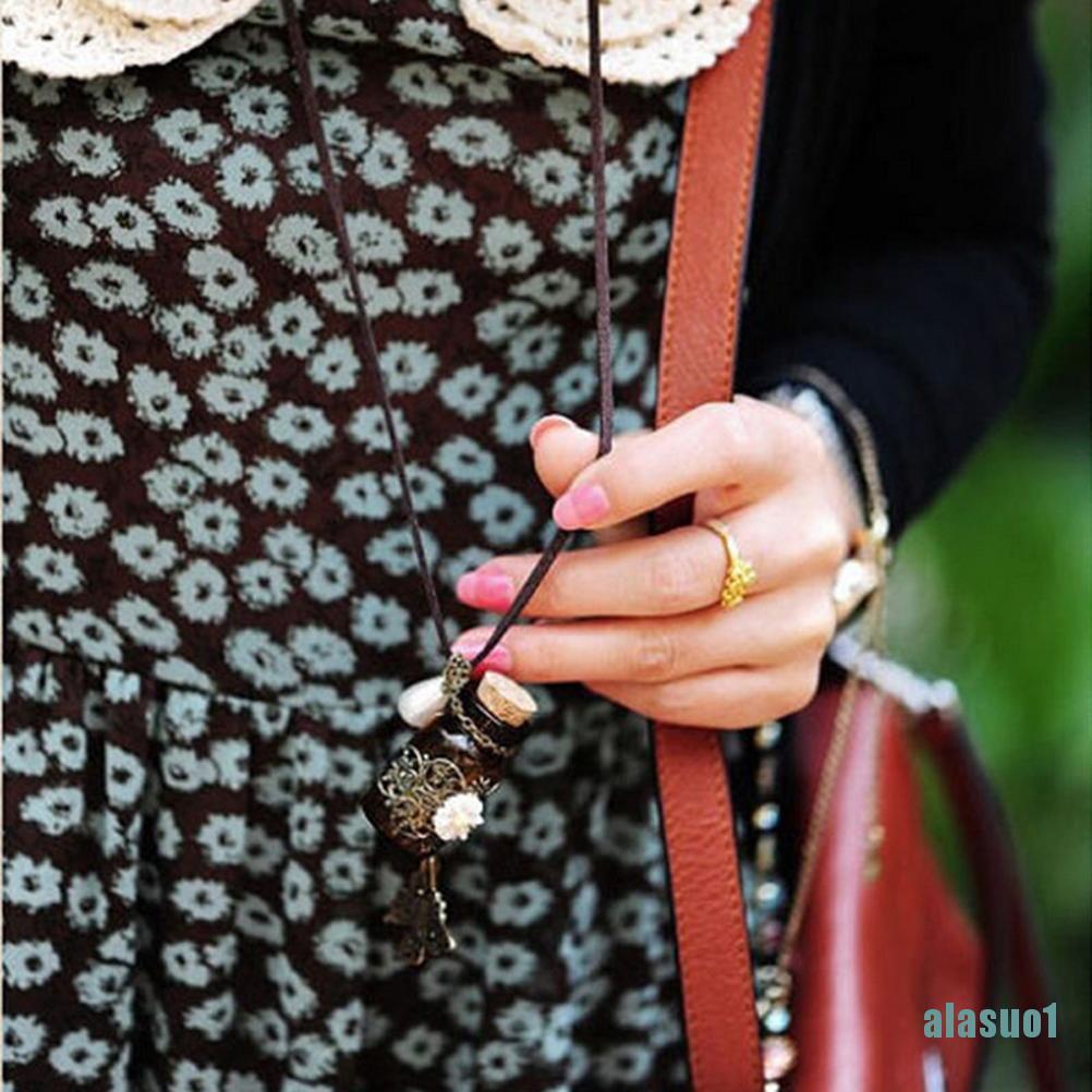 Da Mặt Hoa Và Bướm Cổ Điển