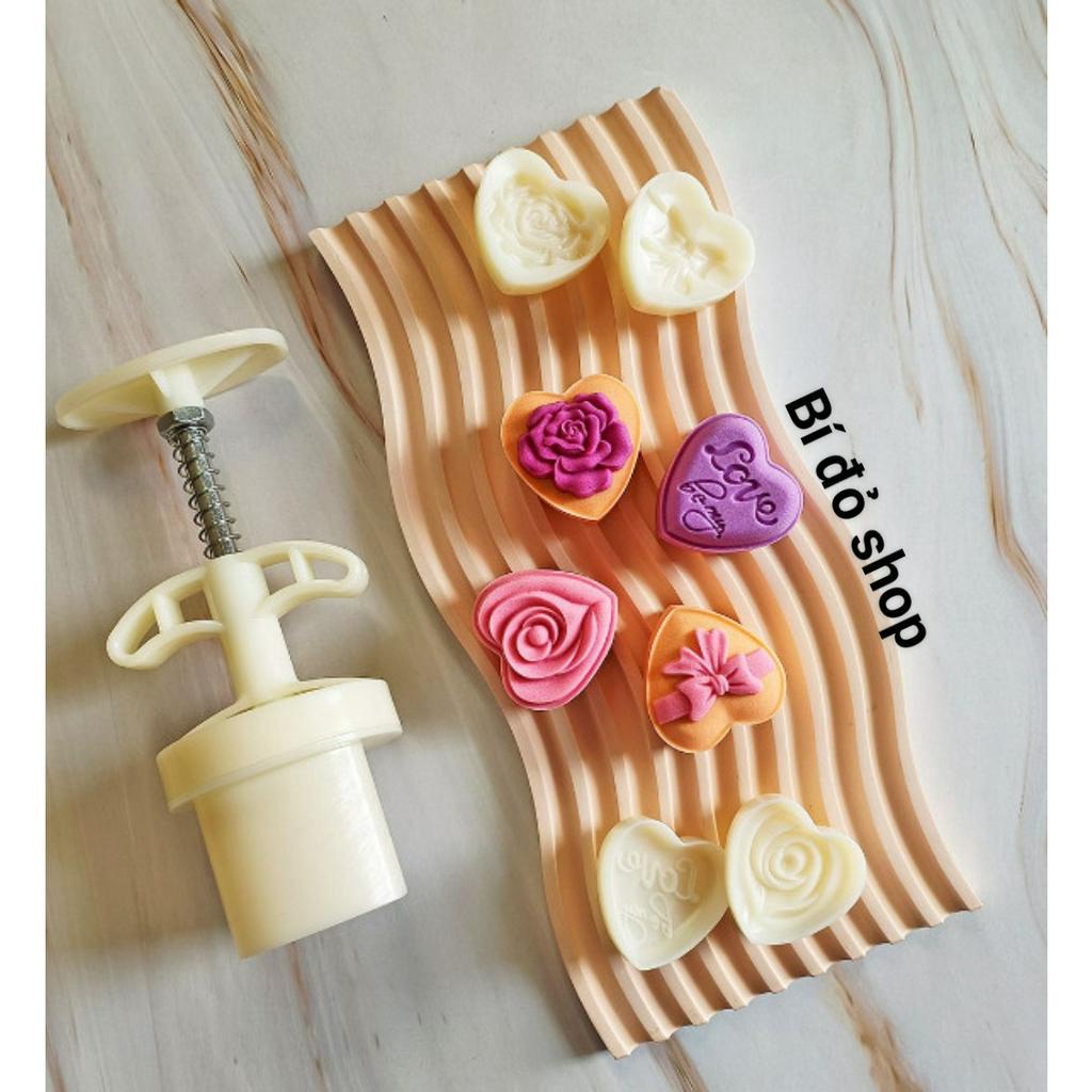 Size 30g - Khuôn trung thu lò xo 2023 TIM LOVE 4 mặt 1 nhấn - Bí đỏ shop dụng cụ làm bánh