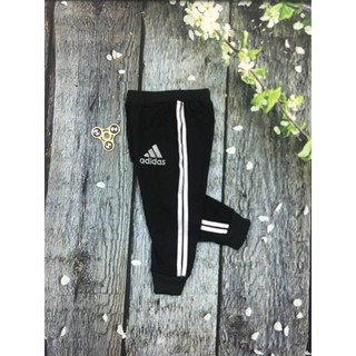 Quần nỉ da cá Adidas (Sz: 1-6y)