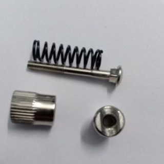 Ốc tháo lắp chân vịt máy may 1 kim tiện ích