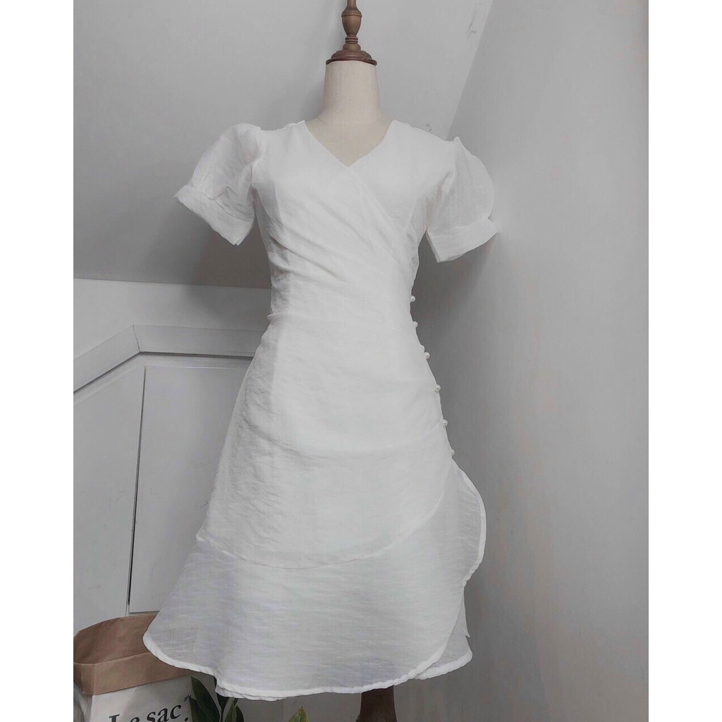 Váy thiết kế nữ - đầm trắng xòe nhún eo nút xinh xắn