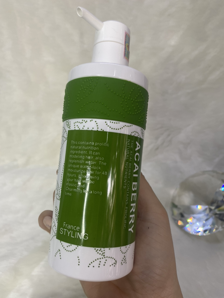 Dưỡng tạo nếp tóc xoăn Acai berry