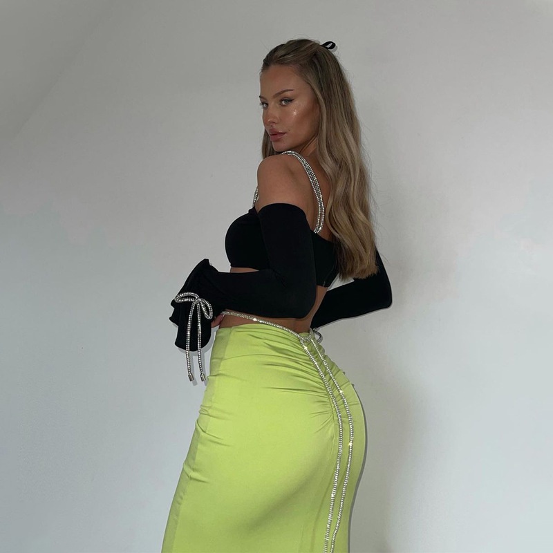 Áo Croptop Trễ Vai Tay Dài Thiết Kế Quyến Rũ Thiết Kế Mới