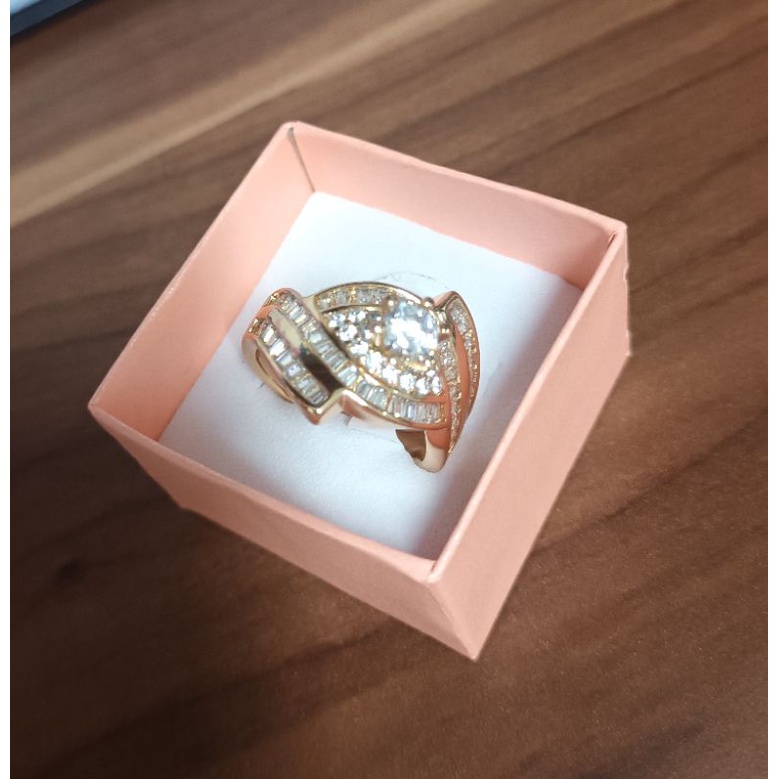 Nhẫn nữ đính đá pha lê sang chảnh đi tiệc đi chơi đều sang trọng thanh lịch chất liệu Thép Titan không đen không gỉ