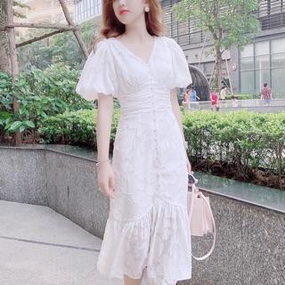 Đầm váy dự tiệc màu trắng tinh khôi