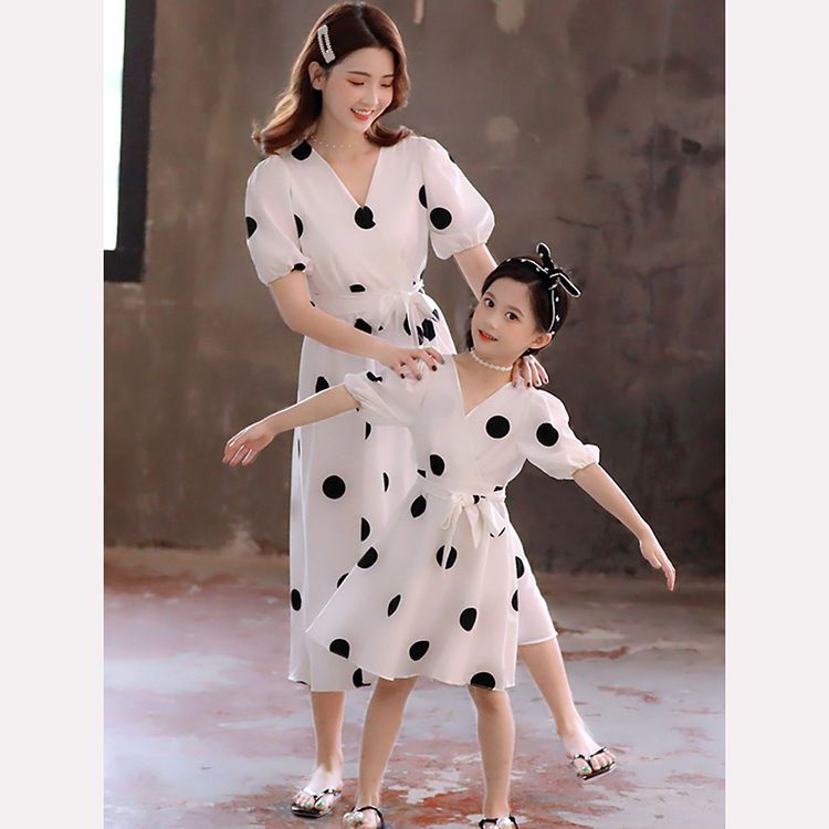 Set mẹ và bé gái	áo dài mẹ và bé gái	đầm tết mẹ và bé	đầm cặp mẹ và béĐầm Công Chúa Thiết Kế Đơn Giản Thời Trang Mùa Hè Mới Cho Mẹ Và Bé