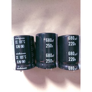 Tụ lọc nguồn 220v-820uf