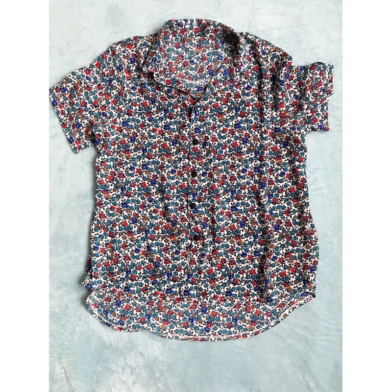 Thanh lý áo sơmi nữ hoa nhí form suông size M.
