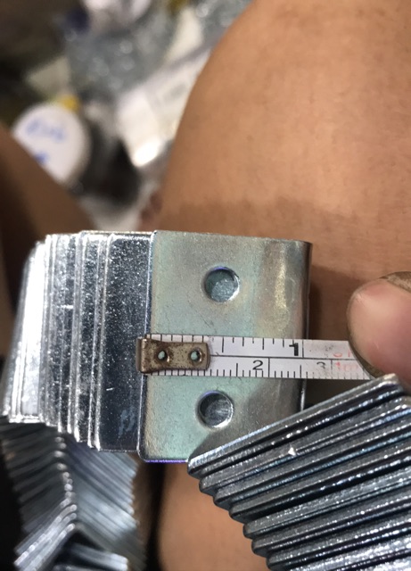 Ke góc vuông 4 lỗ 35mm