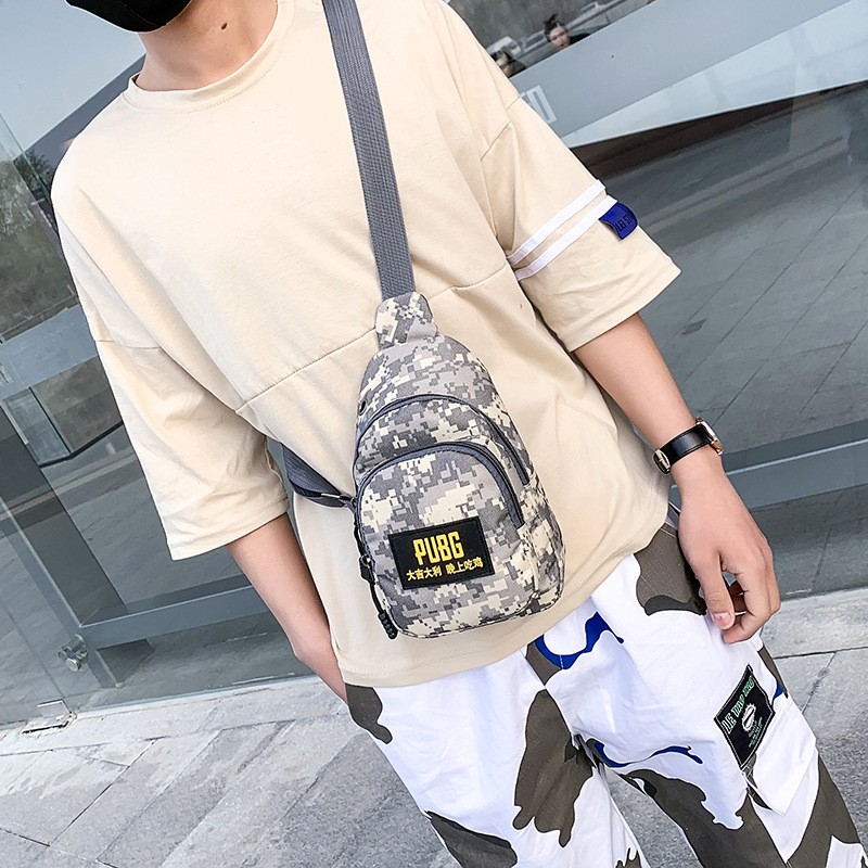 Túi đeo chéo nam , balo pupg cao cấp có cổng sạc USB và lỗ tai nghe thời trang | BigBuy360 - bigbuy360.vn