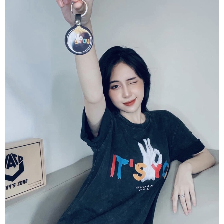 Áo thun It'S You VAT 09👌Văn Toàn🌺Tay Lỡ Dáng Rộng Việt Nam👏Unisex chất cotton mịn mềm🌸 1 màu Đen duy nhất(Cotton loại 1) | BigBuy360 - bigbuy360.vn