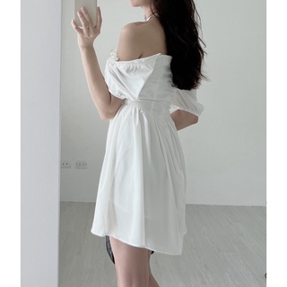 V6891 Váy trễ vai cổ yếm Audrey
