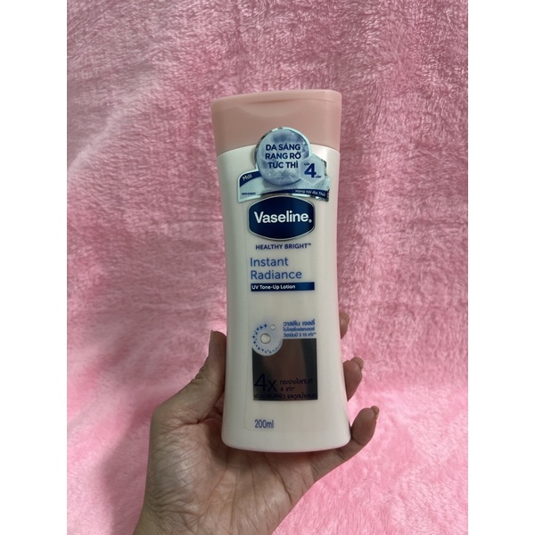 (Hàng cty)Sữa dưỡng thể làm trắng da Vaseline Healthy White Instant Fair chai 200ml