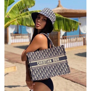 Túi Dior Tote Thêu Small