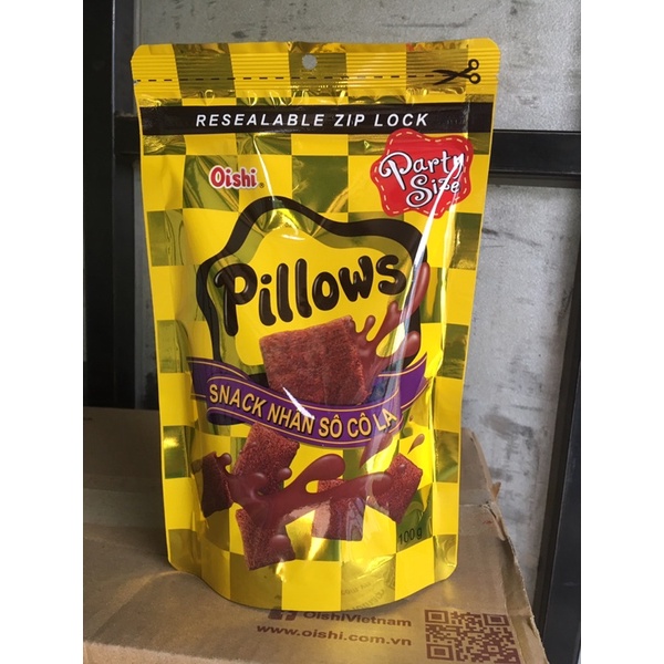 Snack Pillows Oishi nhân sữa dừa và socola gói 100g