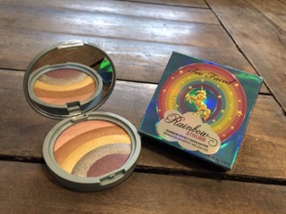 Phấn highlight Too Faced Rainbow Strobe Highlighter