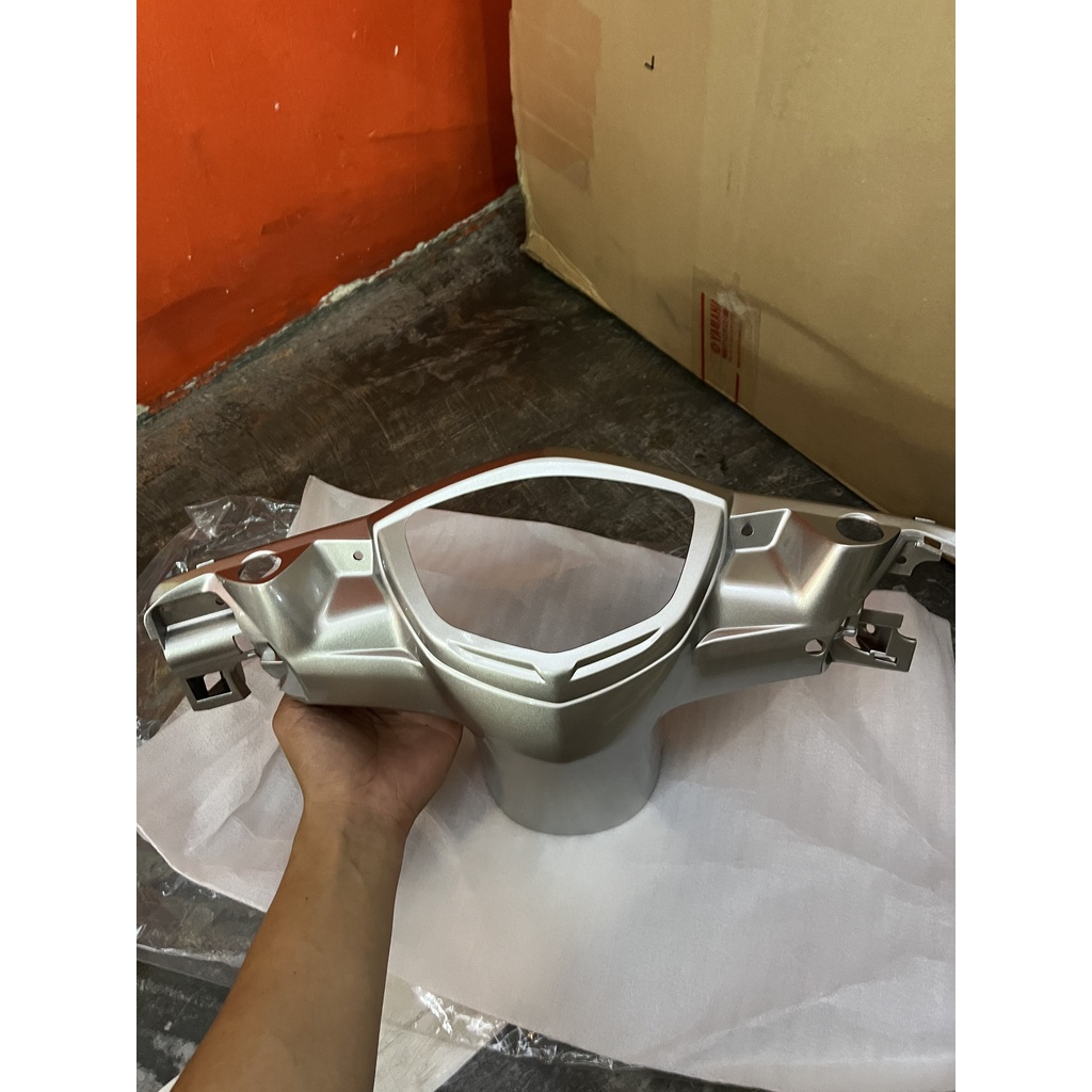 Ốp đầu exciter 135 bợ sau Bạc yamaha chính hãng cho ae dọn xe các đời