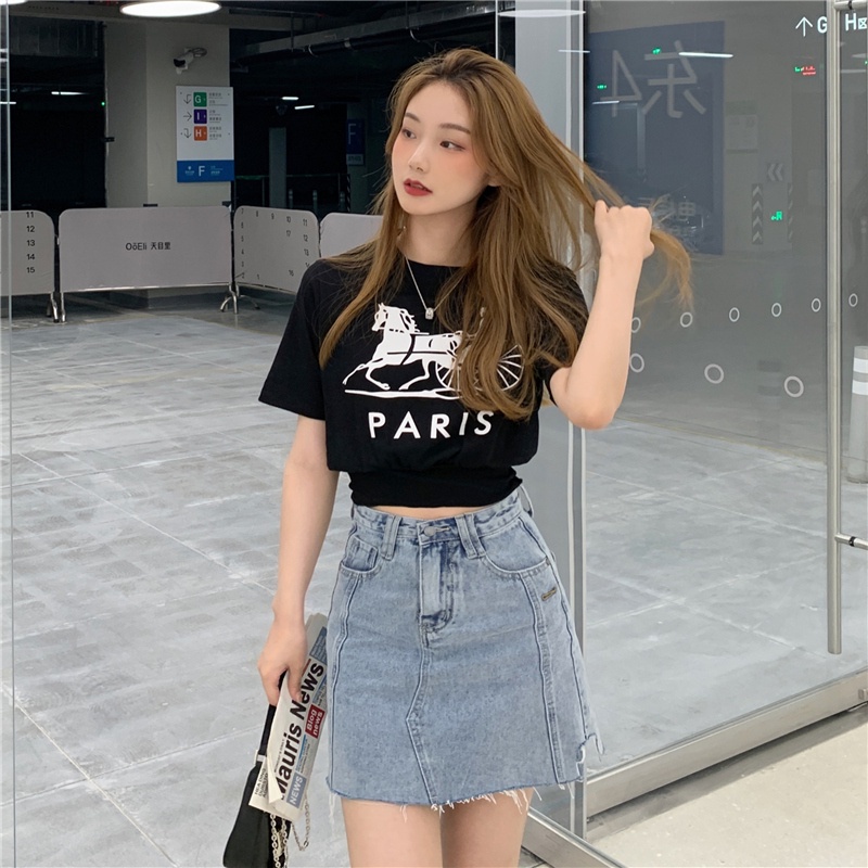 Áo thun ngắn tay cổ tròn họa tiết thời trang dành cho nữ