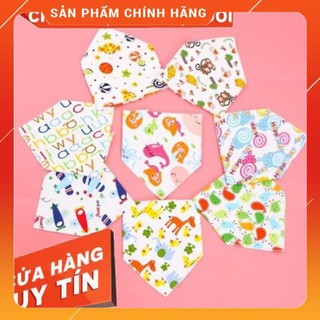 Yếm ăn dặm có cúc cài