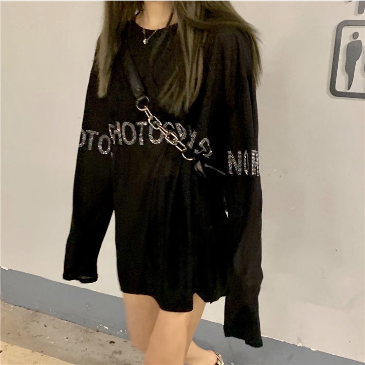 COZOK Áo thun tay dài form rộng họa tiết kim cương