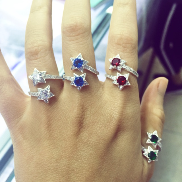 Nhẫn bạc ta Nmj mẫu chiếc đinh nạm đá