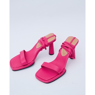 2111 - AUBREY STRING SANDAL