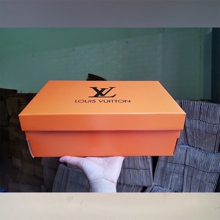 Hộp giày LV