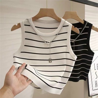 Ye áo len ba lỗ kẻ kèm dây xích 3 màu cho nữ