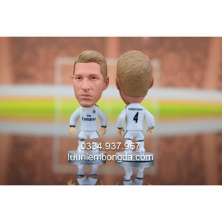 Tượng cầu thủ bóng đá ramos