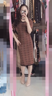 Váy len body fendi