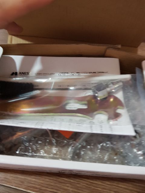 Súng phun sơn IWATA W71.