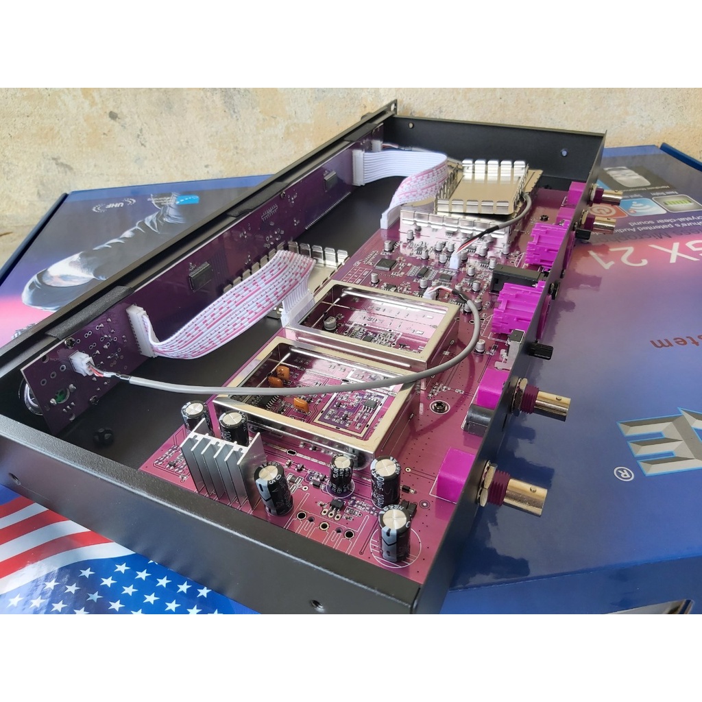 Micro SHURE UGX 21 - Loại 1 Hát nhẹ hút mic - 4 anten sóng