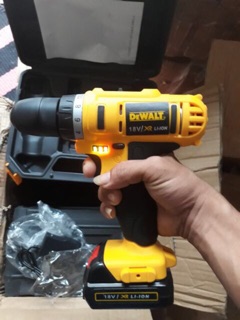 Máy khoan pin Dewalt qam93