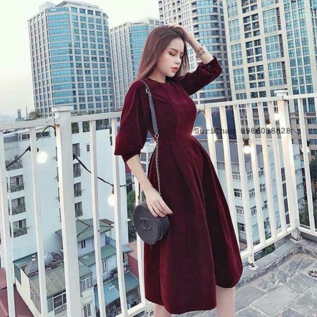 Váy nhung tay bồng