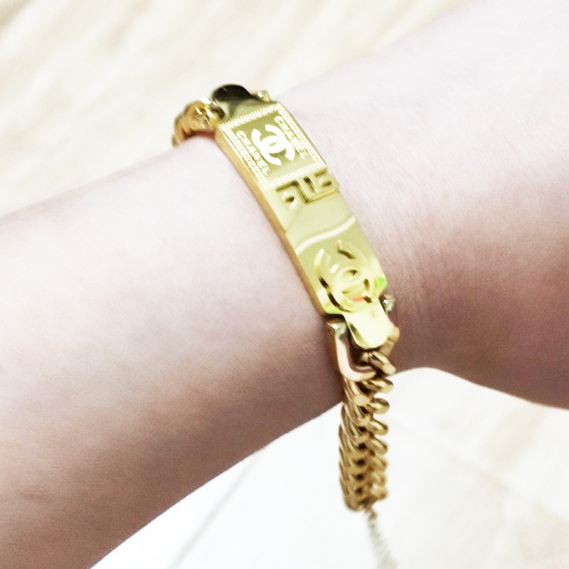 Lắc Tay Nữ Titan Không Rỉ Dây Xích Bản To Logo TT 4127