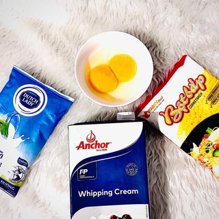 Combo kem tươi whipping cream + bột bắp + tinh chất hương vani