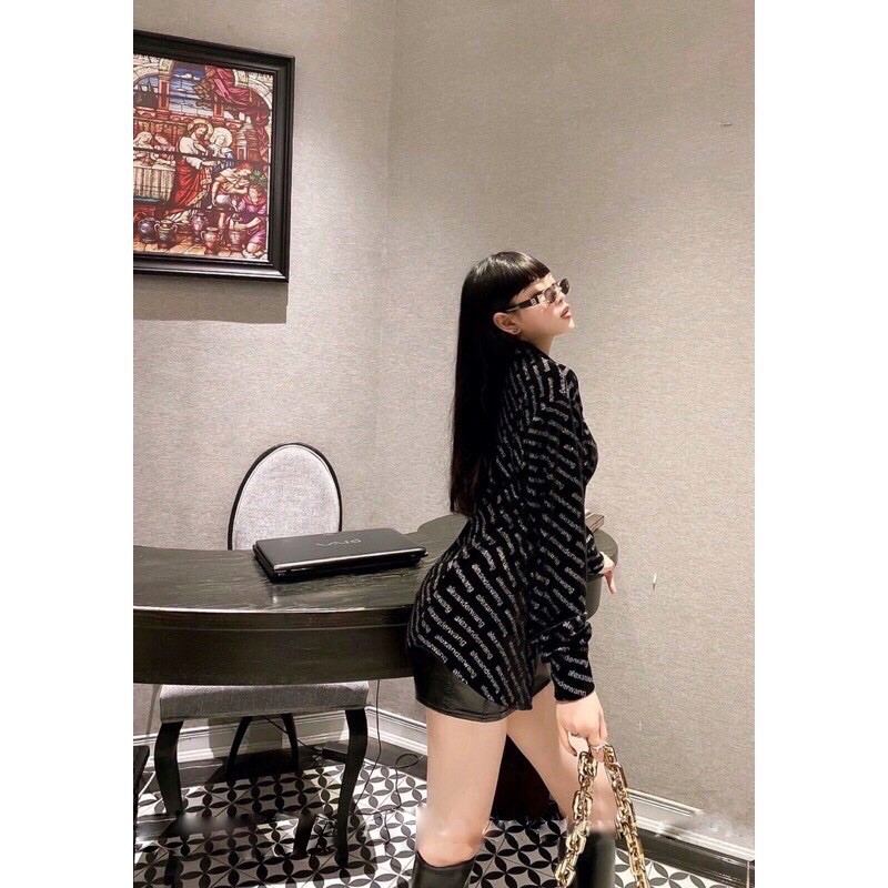 SÉT ÁO NHUNG CHỮ NHŨ MIX CHÂN VÁY DA BÓNG