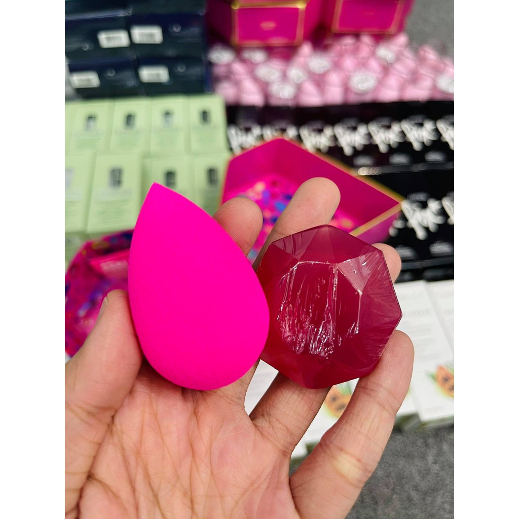 TÁCH SET 4 CẶP MÚT – XÀ PHÒNG BEAUTY BLENDER THE CROWN JEWELS SET