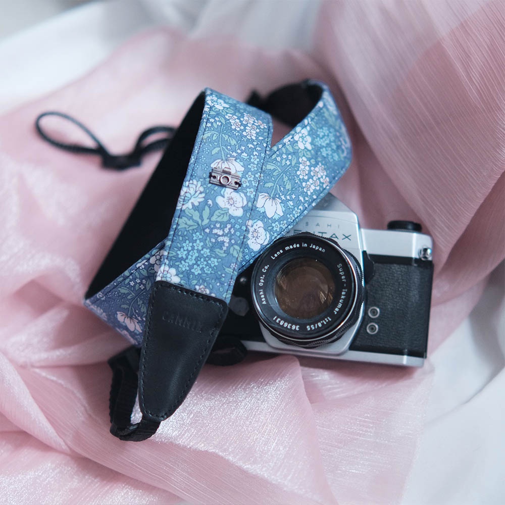 Dây đeo máy ảnh dành cho máy Fujifilm, Canon, Sony, Nikon - Vintage Floral Camera Strap hoa xanh - Phụ kiện máy ảnh thumbnail