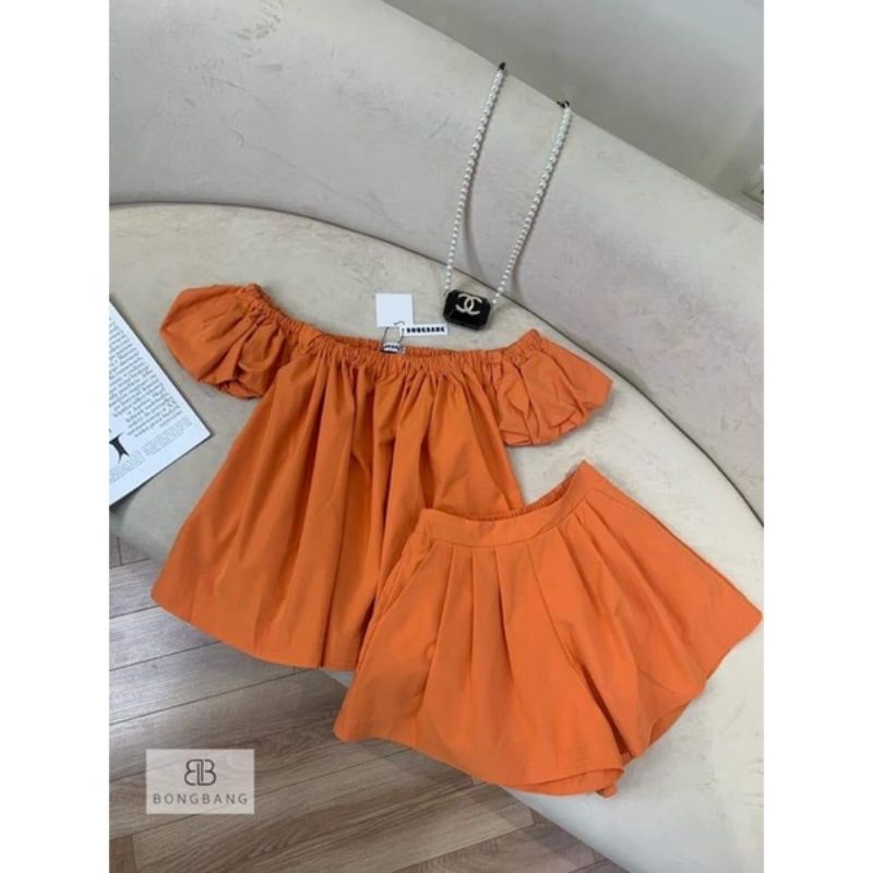 Sét áo trễ vai tay phồng kèm quần short có túi