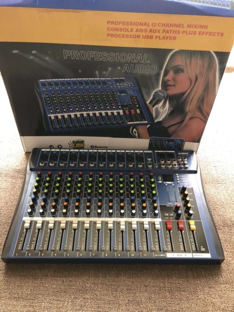 Bàn Mixer yamaha CT-12USB