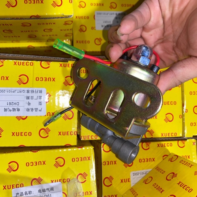 Sản phẩm gia đình làm: Combo 6 cái rơ le nâng ben 261 điện lỗ 10/phụ tùng ô tô